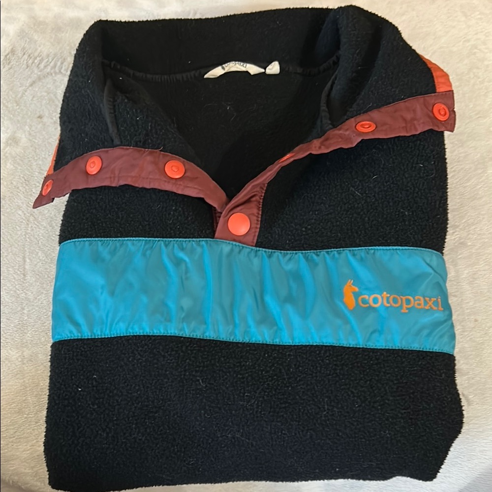 Cotopaxi Black and Blue Men's Sweater Size Large